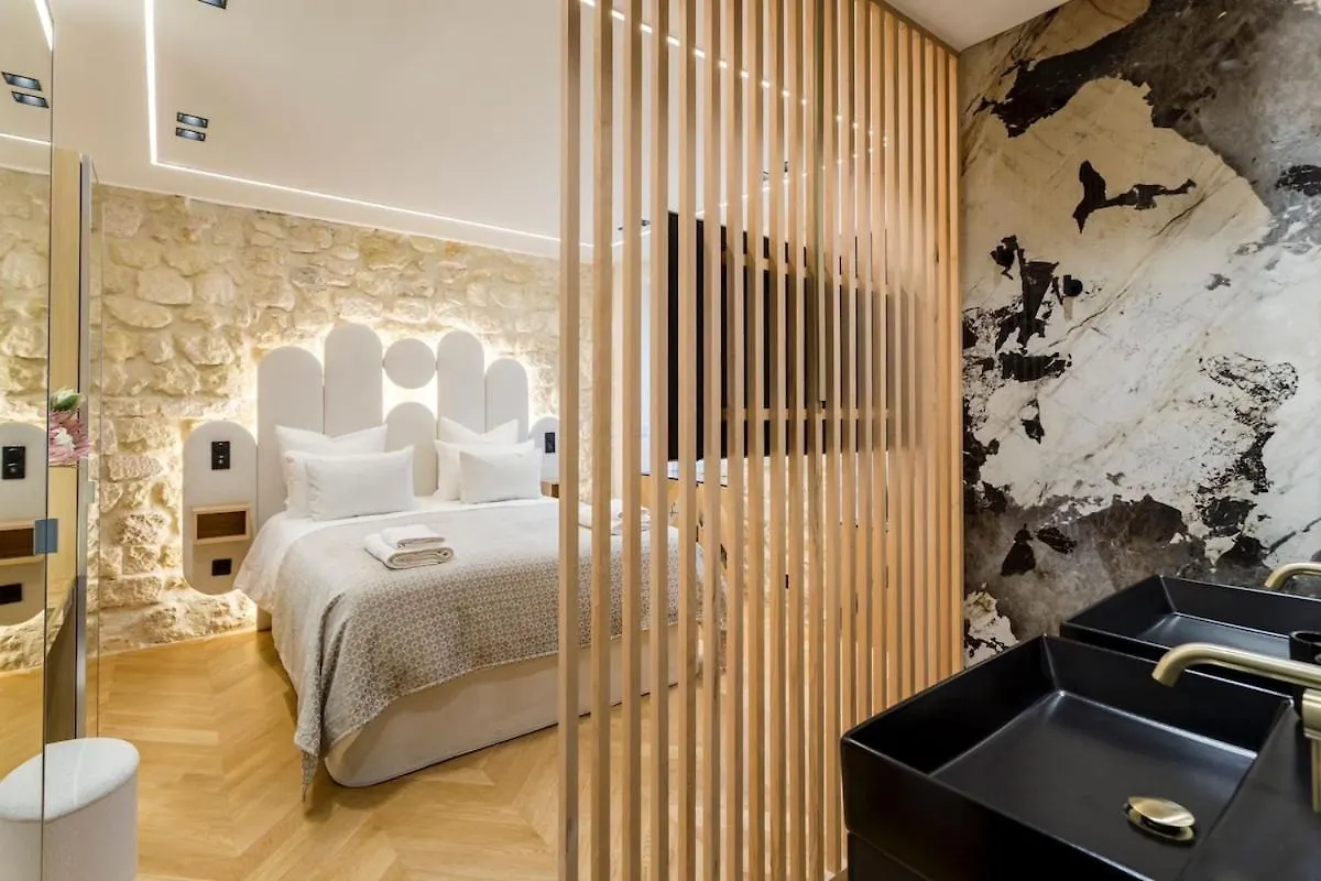 B1 Beautiful, Luxury Near Eiffel Tower Sleeps Ac Apartment Paris France