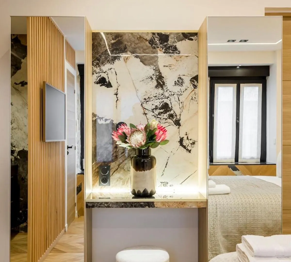 B1 Beautiful, Luxury Near Eiffel Tower Sleeps Ac Apartment Paris France